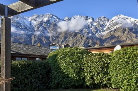 Photo of property in 34 Rannoch Drive, Jacks Point, Queenstown, 9371