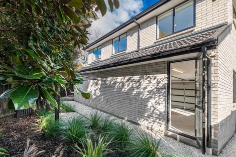 Photo of property in 12a Rene Place, Sunnyhills, Auckland, 2010