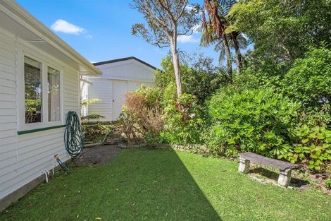 Photo of property in 41 Hampton Hill Road, Tawa, Wellington, 5028