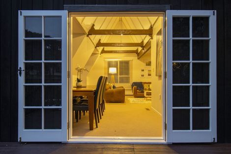 Photo of property in 21 Solander Place, Whitby, Porirua, 5024