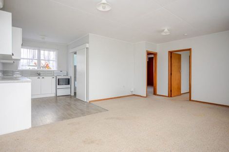 Photo of property in 9/25 Queen Street, Dannevirke, 4930