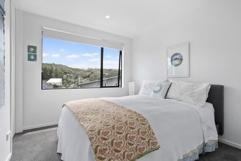 Photo of property in 102 Balmain Road, Chatswood, Auckland, 0626