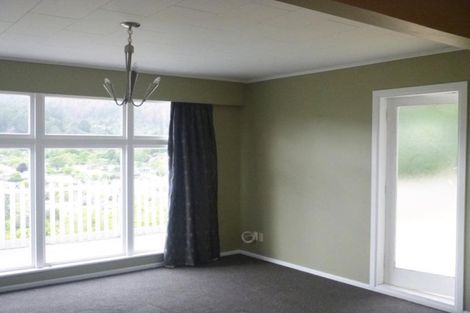 Photo of property in 23 Amundsen Grove, Stokes Valley, Lower Hutt, 5019