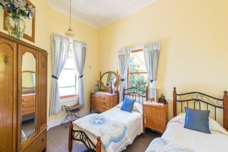 Photo of property in 32 Hipango Terrace, Durie Hill, Whanganui, 4500