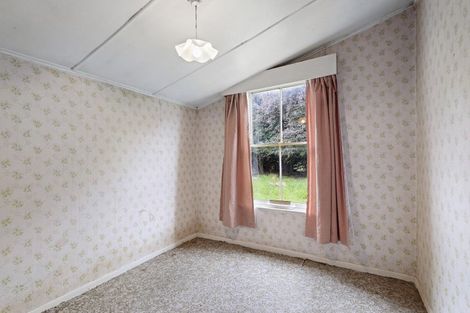 Photo of property in 8 Davison Road, Rotherham, 7379