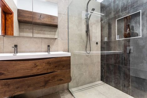 Photo of property in 73 Keepa Road, Coastlands, Whakatane, 3191