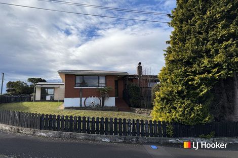 Photo of property in 6 Stephen Street, Halfway Bush, Dunedin, 9010