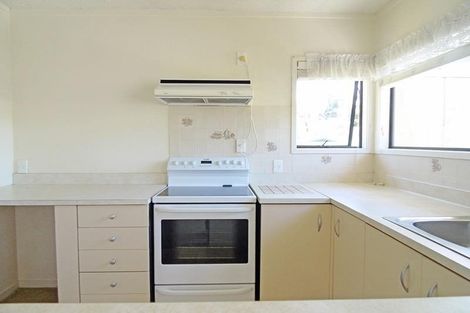 Photo of property in 2/708 Beach Road, Browns Bay, Auckland, 0630