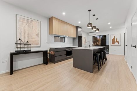 Photo of property in 21b Neal Avenue, Glenfield, Auckland, 0629