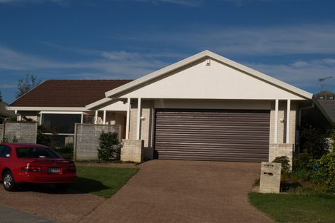 Photo of property in 27 Astoria Place, Northpark, Auckland, 2013