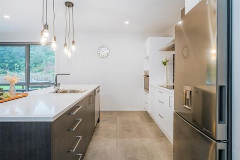 Photo of property in 30 Alf Simpson Drive, Whitianga, 3510