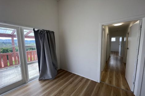 Photo of property in 11 Autumn Avenue, Glen Eden, Auckland, 0602