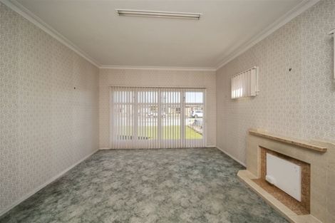 Photo of property in 12 Grey Street, Hawera, 4610