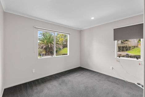 Photo of property in 58h Sunnyside Road, Sunnyvale, Auckland, 0612