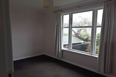 Photo of property in 6 Hughes Avenue, Hokowhitu, Palmerston North, 4410