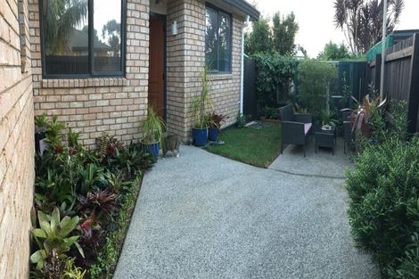 Photo of property in 32 Magnolia Drive, Waiuku, 2123