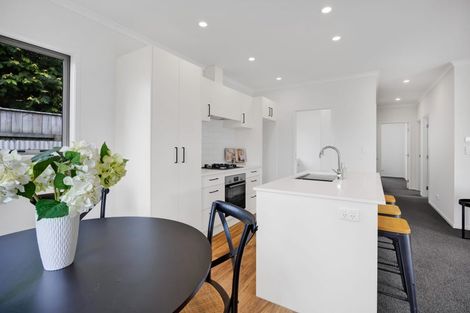 Photo of property in 9 Horoeka Street, Inglewood, 4330