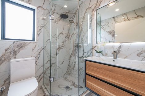 Photo of property in 36c Kaikoura Street, Henderson, Auckland, 0612