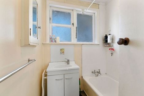 Photo of property in 12 Cornwall Crescent, Cannons Creek, Porirua, 5024