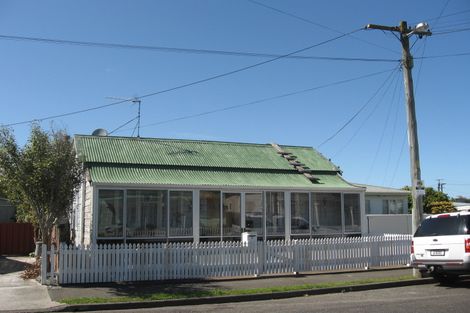 Photo of property in 6 Tay Street, Whanganui, 4500