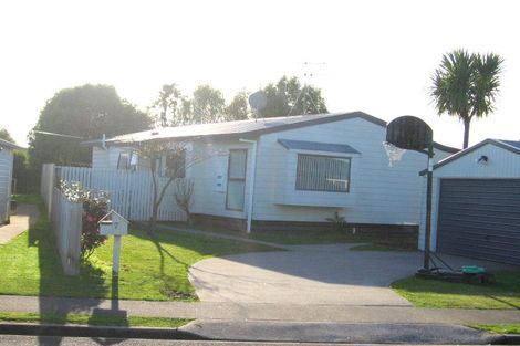 Photo of property in 9 Caulfield Place, Nawton, Hamilton, 3200