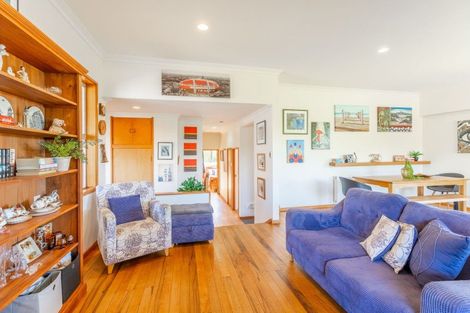 Photo of property in 19 Alexander Road, Raumati Beach, Paraparaumu, 5032