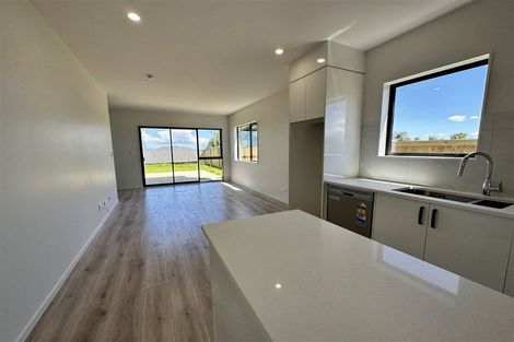 Photo of property in 42f Donegal Park Drive, Flat Bush, Auckland, 2019