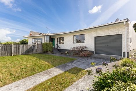 Photo of property in 79 Aorangi Road, Paraparaumu, 5032