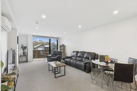 Photo of property in 21 Holystone Road, Whitby, Porirua, 5024