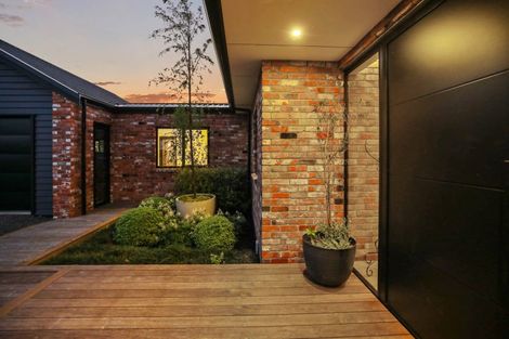 Photo of property in 1/535 Fencourt Road, Cambridge, 3493