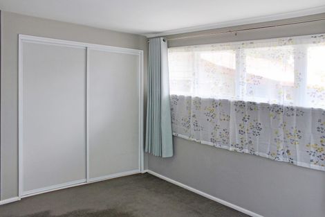 Photo of property in 5 Nyton Place, Bryndwr, Christchurch, 8053