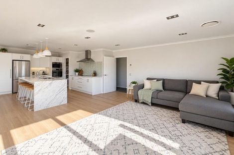 Photo of property in 13 Watkins Road, Cambridge, 3434