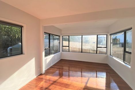 Photo of property in 57 Corunna Road, Milford, Auckland, 0620