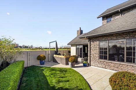 Photo of property in 10 Peninsula Point, Huntington, Hamilton, 3210