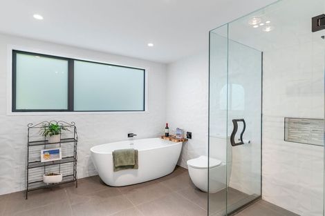 Photo of property in 47 Felgrove Street, Glendene, Auckland, 0602