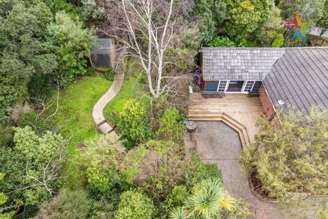 Photo of property in 81 Horoeka Street, Stokes Valley, Lower Hutt, 5019