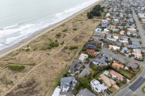 Photo of property in 9 Neptune Place, Waimairi Beach, Christchurch, 8083