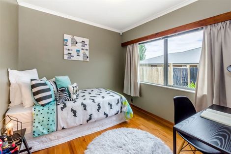 Photo of property in 10 Matuhi Street, Waikanae, 5036