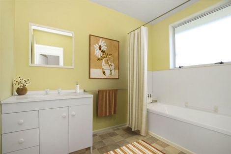 Photo of property in 3 Isaac Wilson Road, Kaiapoi, 7630