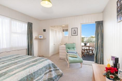 Photo of property in 51 Gordon Avenue, Forrest Hill, Auckland, 0620