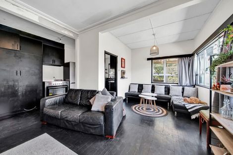 Photo of property in 48b Richmond Street, Waitara, 4320