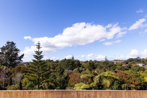 Photo of property in 12 Evelyn Place, Welbourn, New Plymouth, 4310