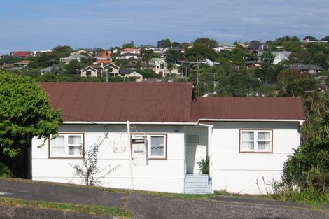 Photo of property in 8 Korotaha Terrace, Rothesay Bay, Auckland, 0630