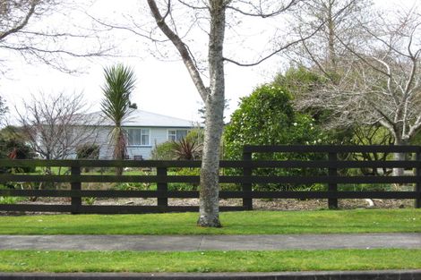 Photo of property in 45 Maire Street, Inglewood, 4330