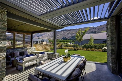 Photo of property in 9 Harvest Lane, Arrowtown, 9371