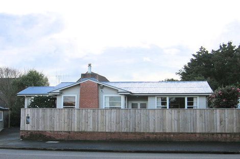 Photo of property in 37 Te Awe Awe Street, Hokowhitu, Palmerston North, 4410