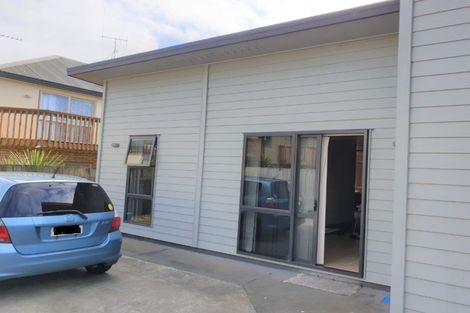 Photo of property in 77 Carrington Avenue, Silverdale, Hamilton, 3216