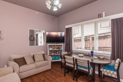 Photo of property in 7 Millward Street, Newtown, Wellington, 6021