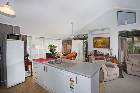 Photo of property in 1/288 Queen Street, Pukekohe, 2120