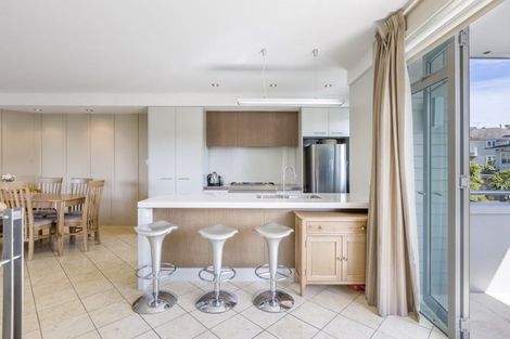 Photo of property in 20 Little Compton Mews, Snells Beach, 0920